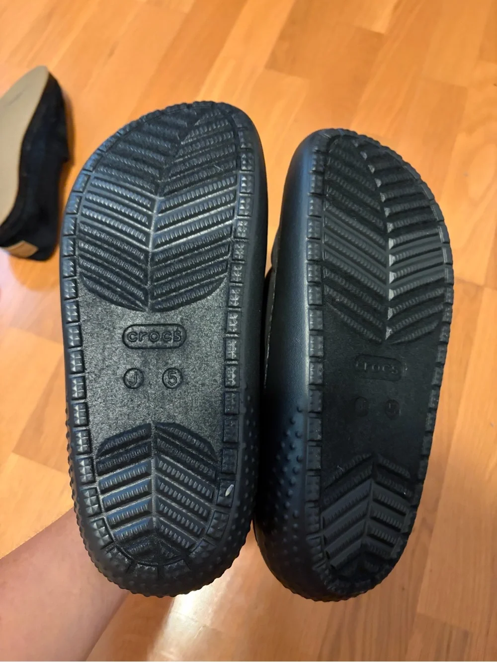 CROCS easy pull